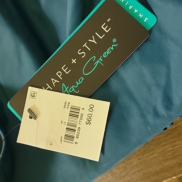 Swimsuit - Picture 4 of 4